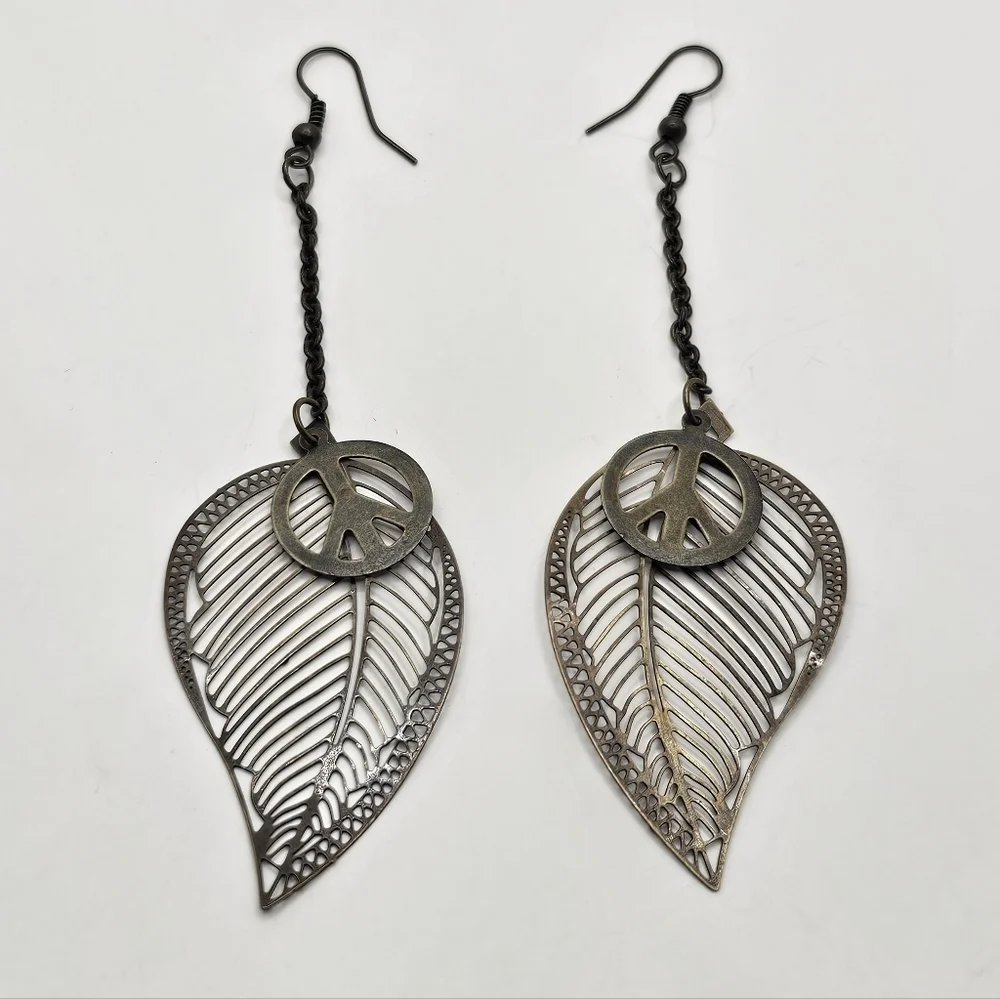 ⭐️40% Off⭐️ Antique Gold Metal Feather & Peace Sign Earrings